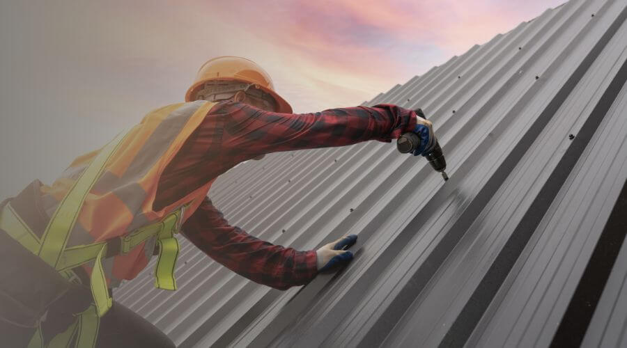 Expert Emergency Roof Repairs services in Easton, MO
